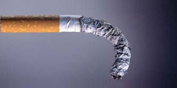Куріння цигарок провокує розвиток імпотенції у чоловіка